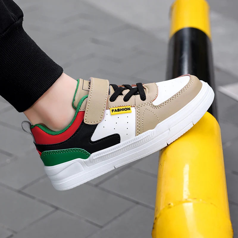 Children's sports shoes waterproof student casual shoes girls flat bottomed leather board shoes boys running shoes