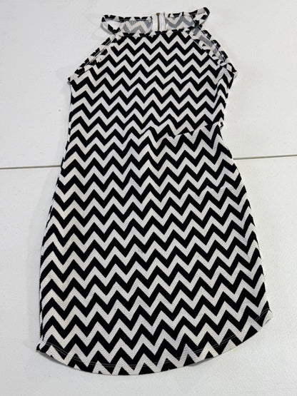 "Black and white chevron halter mini dress size small | Umpteen Things"