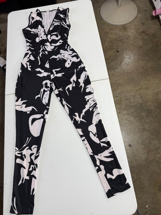 Black & White Abstract Print Sleeveless Jumpsuit – Size Small
